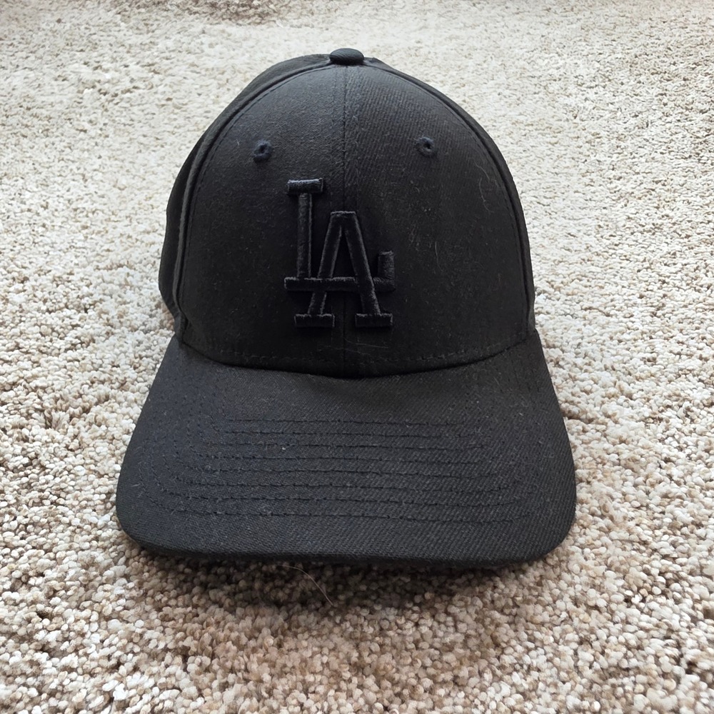 Los Angeles Dodgers Hat Men Small Medium Black 39THIRTY MLB Baseball Cap New Era